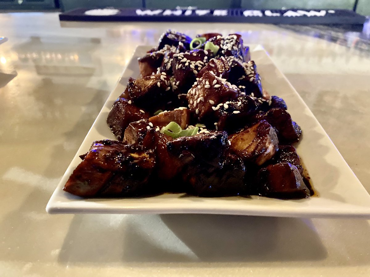 mark_tarello's tweet image. Great assignment today between tracking weather. Filming a commercial for North Street Tavern in Endicott with an upcoming Half Off Deal! I had a chance to sample some of their food including the Hot Mess Crispy Chicken Sandwich… Delicious!