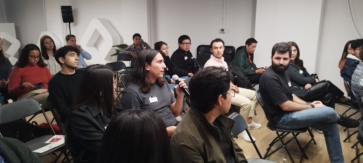 torcdotdev's tweet photo. Así se vivió el #LW15 Meetup en CDMX 🚀
Una noche de comunidad, risas y mucha tech ✨
Gracias @supabase @platzi por esta colaboración con Torc para unir a lo mejor del talento dev en 🇲🇽
Nos vemos en la próxima. Esto apenas comienza. 🖤 https://t.co/Th5eWuSSmD
