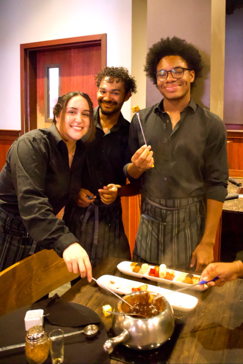 MeltingPotOKC's tweet photo. Tried and true flavors. We 💛 test days! Most recent flavor for our Ladies' Night Out feature: Mexican Chocolate Fondue made with milk chocolate, cayenne, and Kahlúa and the consensus was YUM!

Follow us on social media or sign up for Club Fondue to stay in the loop and get... https://t.co/OgnNM1eKLX