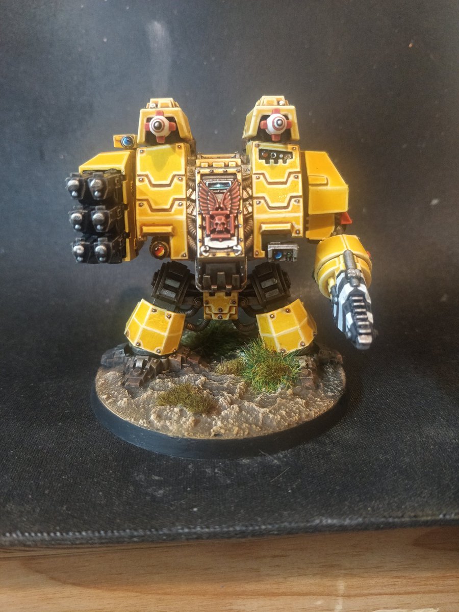 Beady50's tweet photo. @Garfytwit I like Dreadnaughts and Yellow 🙂 https://t.co/iAgz5H7fKr