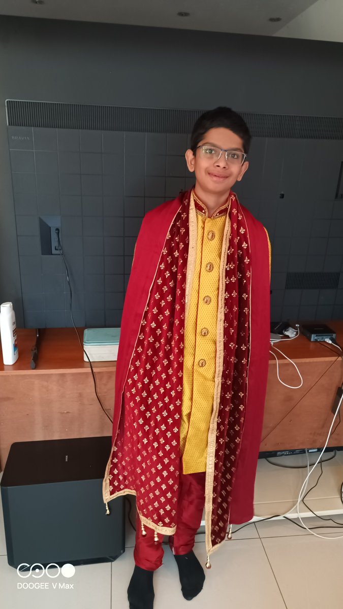 MPSBrent's tweet image. #MISSING| We are appealing for information to locate 14 year old Chinmay from Brent. He was last seen today 24/07/2025 at 1313PM. He was wearing a grey hoodie, grey cargo pants, black trainers and a blue backpack. Anyone with information is asked to call 101 quoting 4044/24JUL25