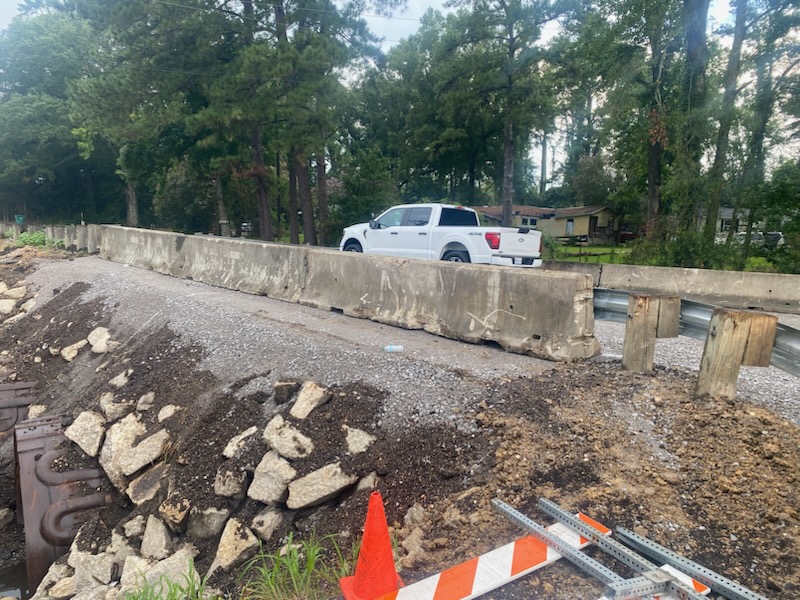 La_DOTD's tweet image. LIVINGSTON PARISH- DOTD is pleased to announce the bridge on LA 1026/Lockhart Rd. in Denham Springs is now OPEN.