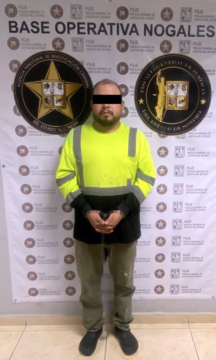 Capturan en Nogales a sujeto buscado por el delito de lesiones en Guanajuato

Nogales, Sonora, 24 de julio de 2025.- Como resultado de una acción coordinada entre autoridades de México y Estados Unidos, la Fiscalía General de Justicia del Estado de Sonora (FGJES), en atención a