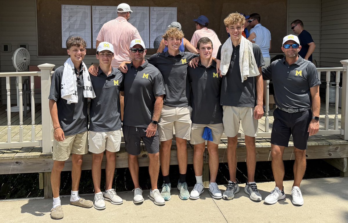 Congratulations to our boys Golf Team as they placed 3rd behind McCracken Co. and Owensboro Catholic at the Benton Classic today with a score of 321! Ian Dahncke -77, Owen English-81, Maddox Mitchell-81, Reed Jarvis-82. Nick Bell on the course as well. Great start to the season!