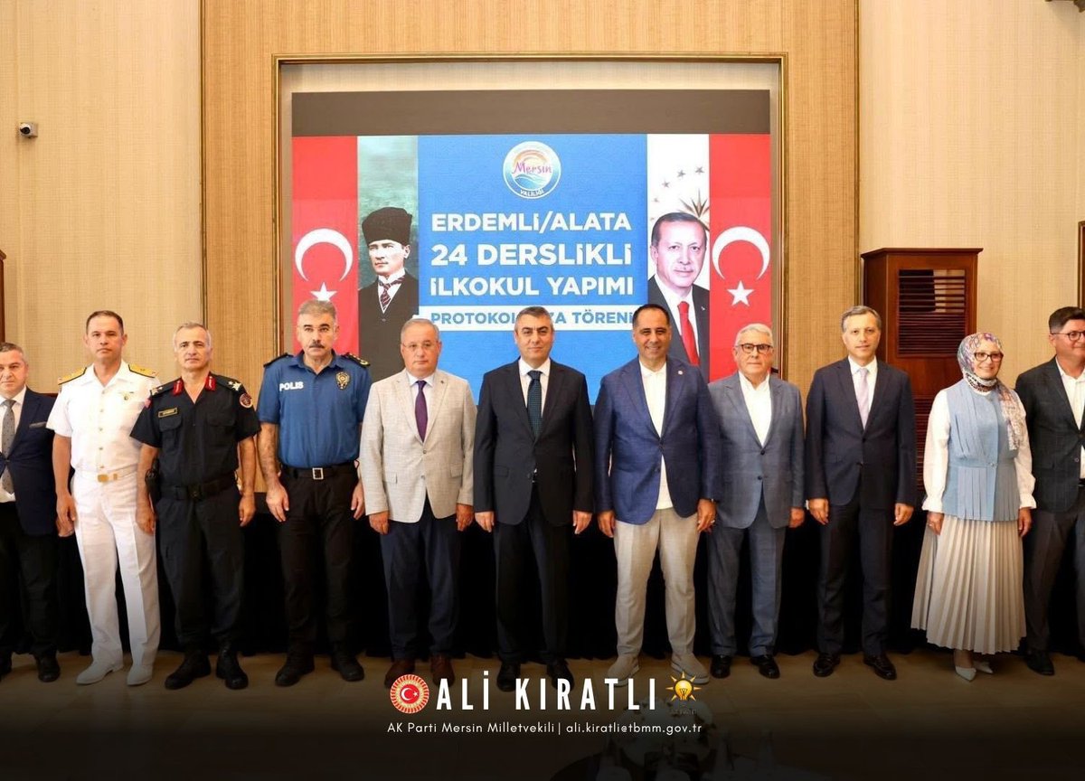 Bugün Çok Mutluyum!

STK’larda görev yaptığım yıllardan milletvekilliğine kadar aziz milletimize hizmet ederken birçok önemli projeye imza attım. Ancak geleceğimizin teminatı evlatlarımız için bugün atılan imzaların yeri bambaşkaydı.

Valimiz Sayın Atilla Toros’un ev