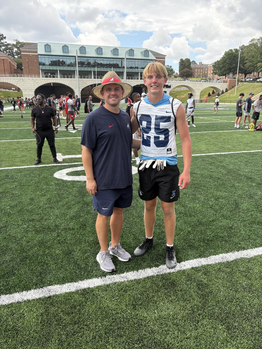 Had a great time at the <a href="/SamfordFootball/">Samford Football</a> camp today! Learned a ton today from <a href="/Coachcal_King/">Cal King</a> and got some good feedback also. Competed good at 1o1s with older kids! Thankful to be able to showcase my talents today. #compete #agtg
<a href="/RickyTurner19/">Ricky Turner</a> <a href="/HallTechSports1/">Hall-Tech Sports</a> 
<a href="/ScoutFball/">QB Country Media</a>