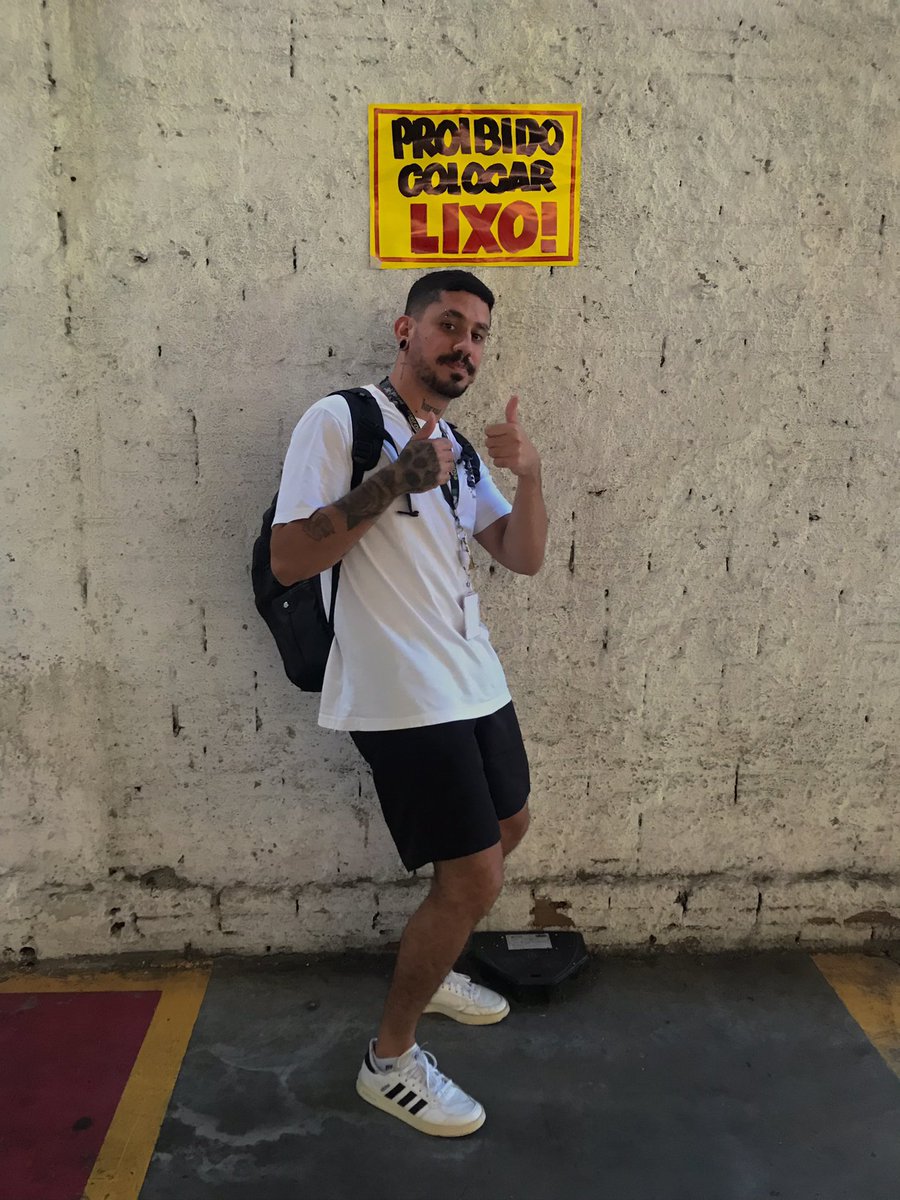 ofxjunin's tweet photo. Num jogue Juino no lixo https://t.co/UChIq3cUgo