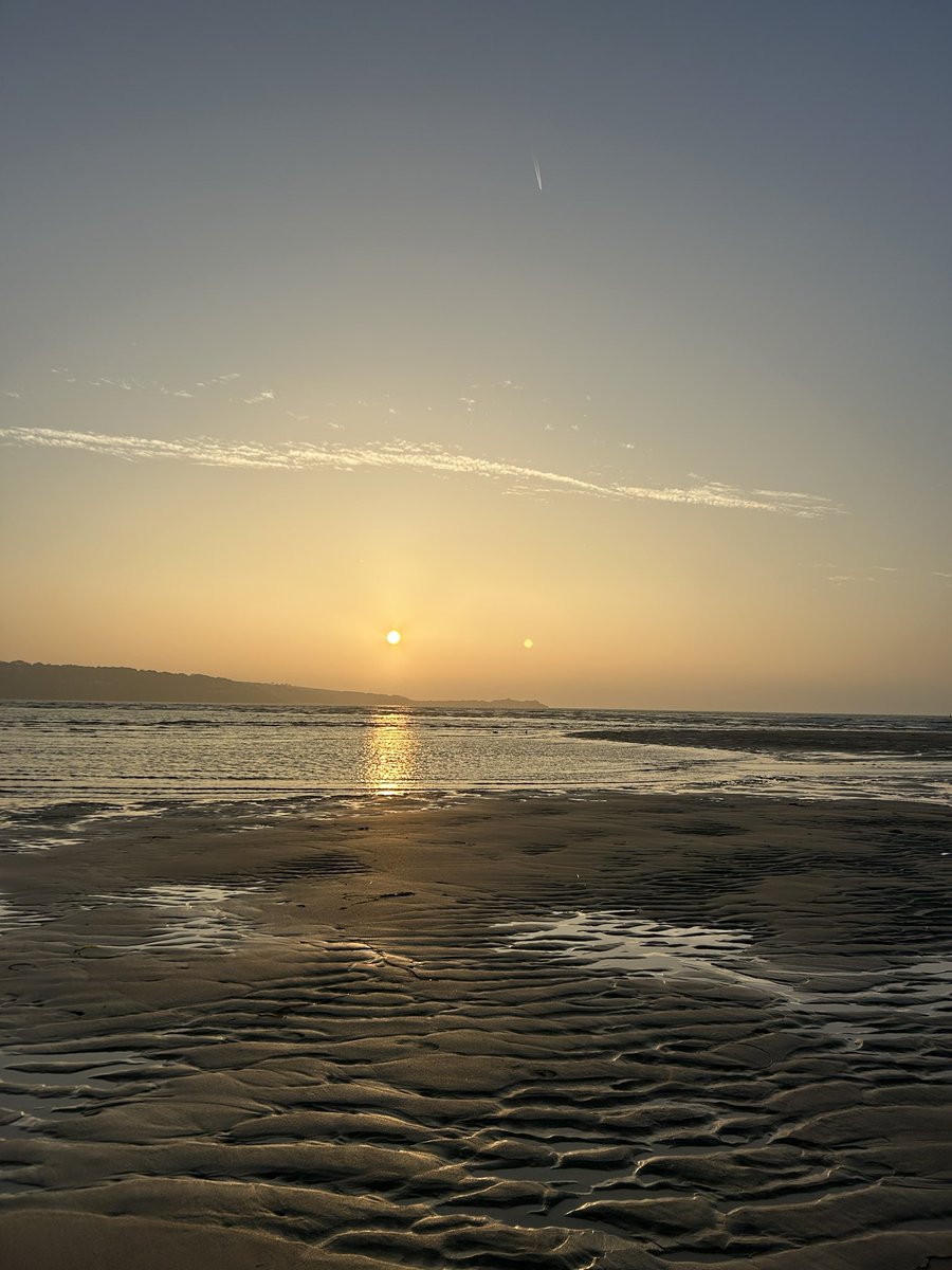Last few sunset shots on our last night in Hayle Cornwall.