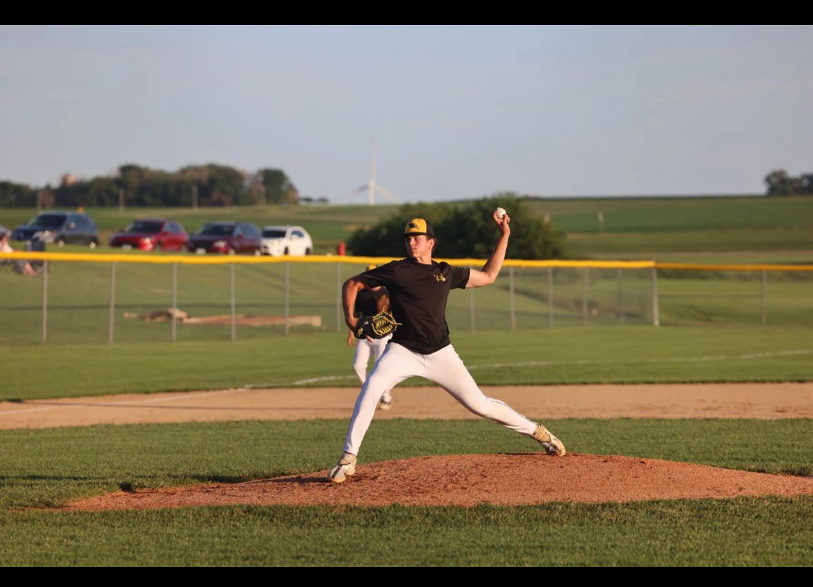Hinton_Baseball's tweet image. Congratulations to Logan Kempema on being named All War Eagle Conference 1st team!
He was also named Class 2A All Northwest District 1st Team pitcher!