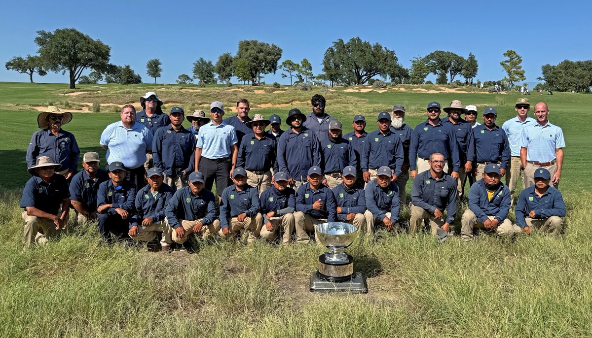 USGAGrnSection's tweet image. A big thank you to the maintenance teams and volunteers that worked so hard preparing Brook Hollow and Trinity Forest to host the U.S. Junior Amateur. Great job by all!