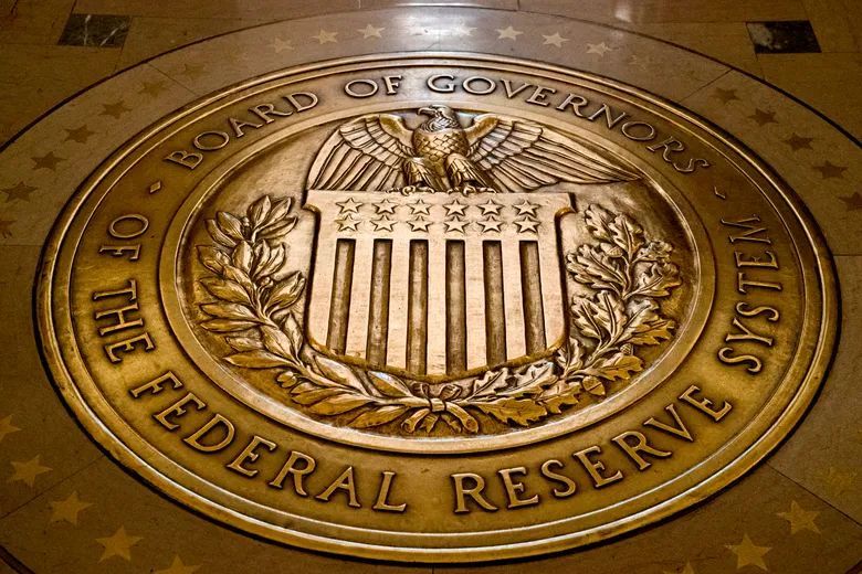 mi_jim's tweet image. Trump Pushes Powell on Interest Rates During Tour of Fed buff.ly/fsJJNsN | @business