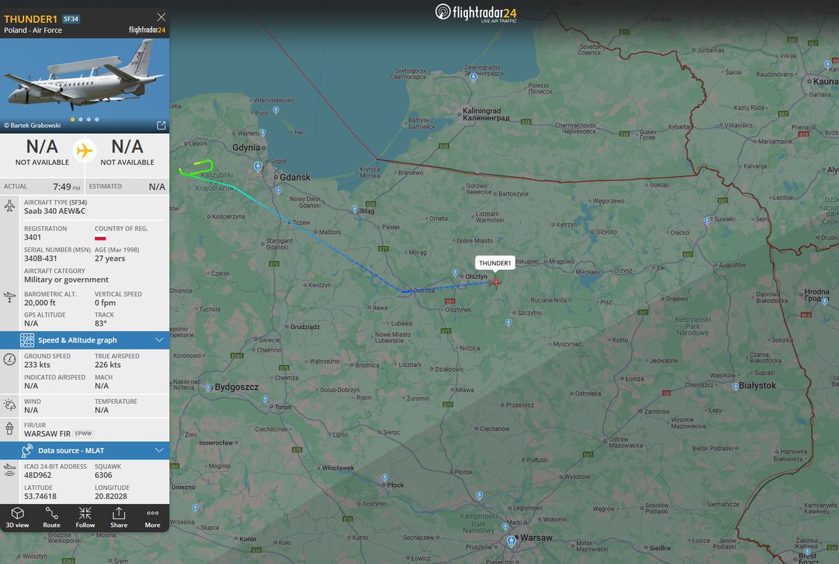 PolishMilRadar's tweet image. 📅24.07⌚️22:40LT
Z bazy w Siemirowicach #EPCE wystartował ✈️ #THUNDER1 Saab 340 AEW&C "3401" Sił Powietrznych RP 🇵🇱. Samolot aktualnie na FL200 znajduje się nad Woj. warmińsko-mazurskim.
🔗flightradar24.com/THUNDER1/3b688…
#POLMILRADAR