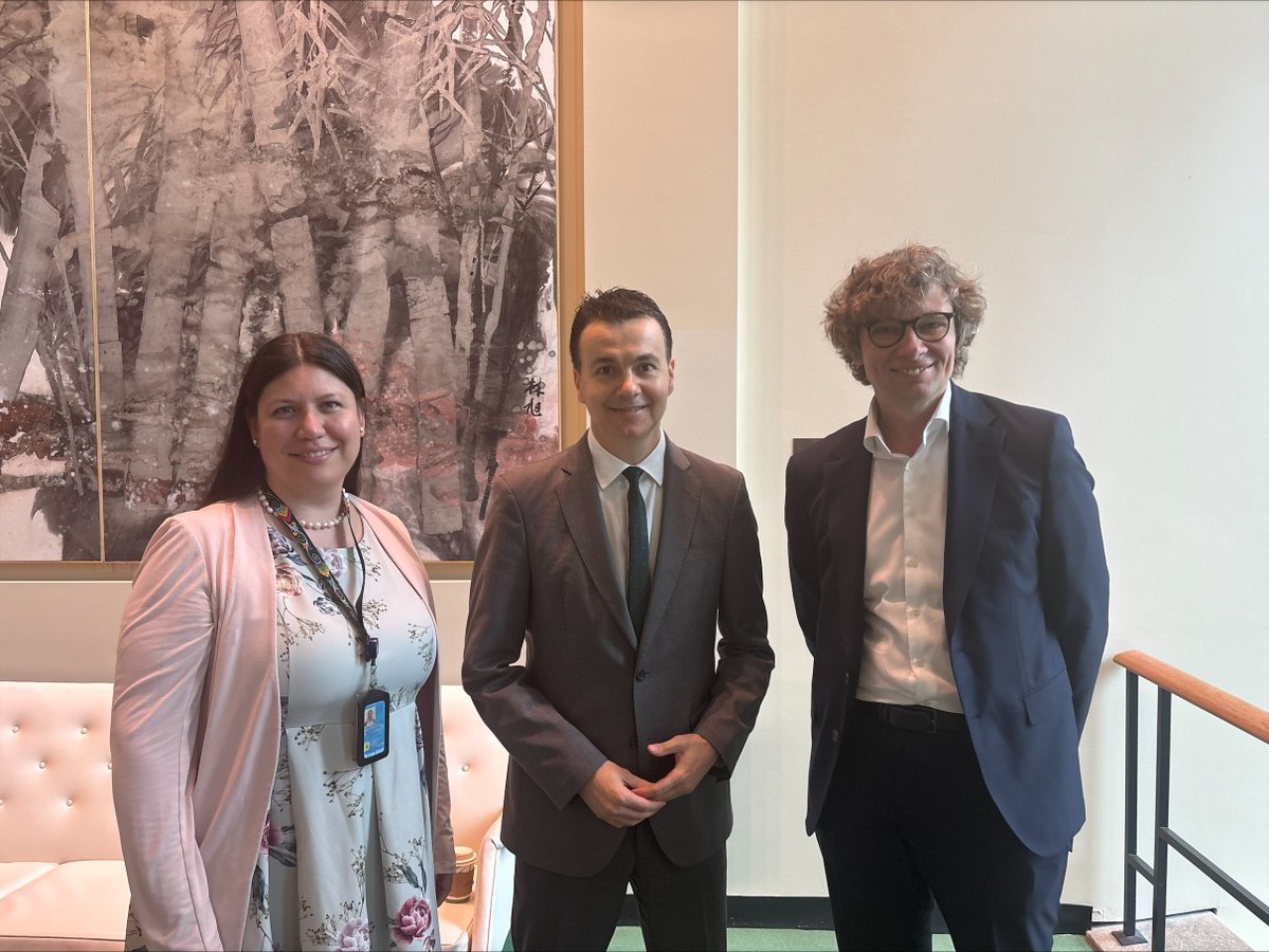 ITUatUNHQ's tweet image. Great to catch up with Spain and Costa Rica to hear about the AI modalities process as well as share highlights from the recently concluded @AIforGood Summit and #FfD4.