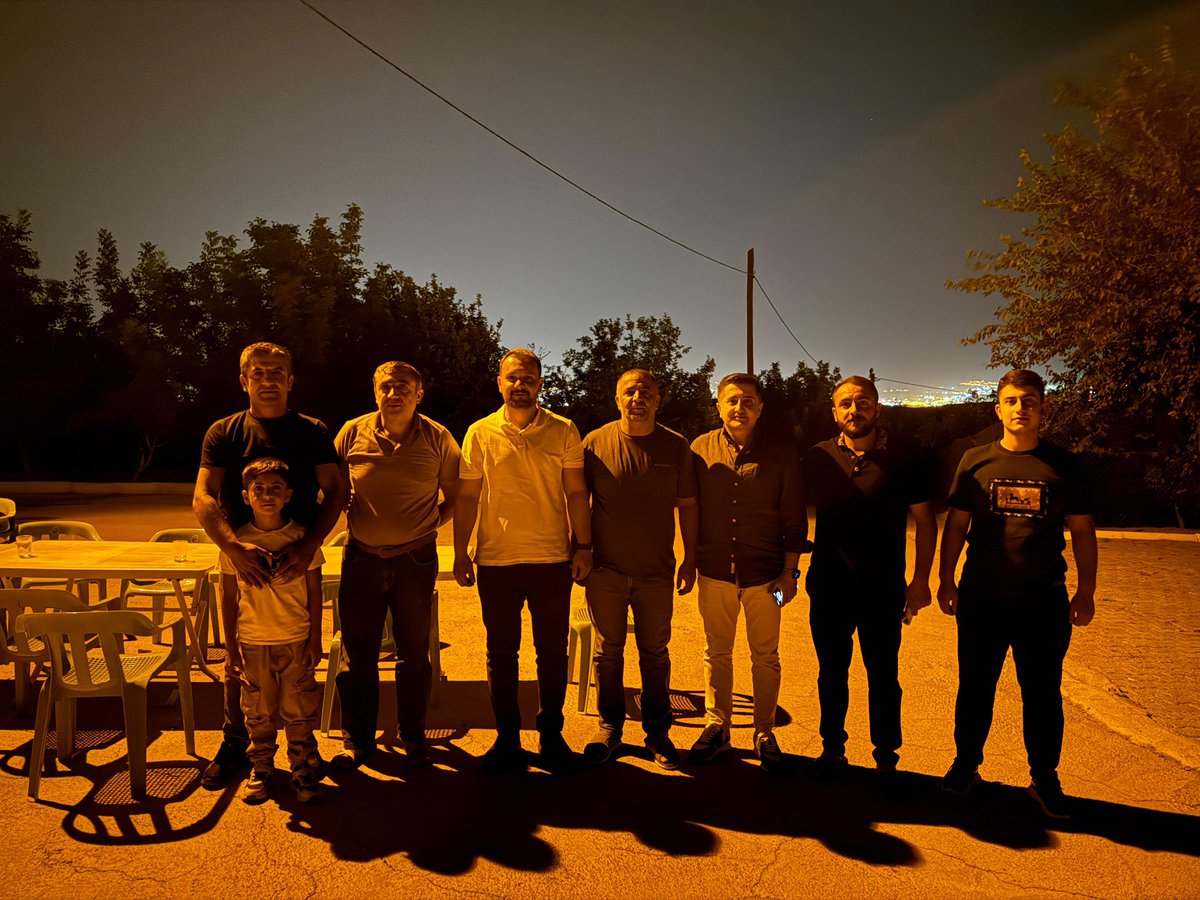 📍Karayün ( Kohikan ) Köyü

Merkez ilçe yönetimim ile birlikte Karayün Köyü’nü ziyaret ettik. Köy temsilcimiz ve muhtarımızla görüşerek köydeki mevcut durumu yerinde inceledik. İhtiyaçları, talepleri ve önerileri doğrudan dinleme fırsatı bulduk. Tespit ettiğimiz konularla ilgili