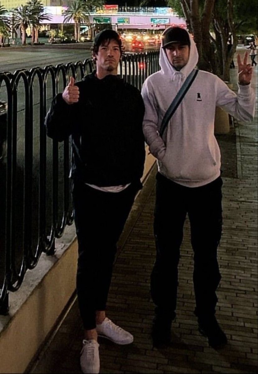 vessel_q's tweet image. this is so frat tyler
