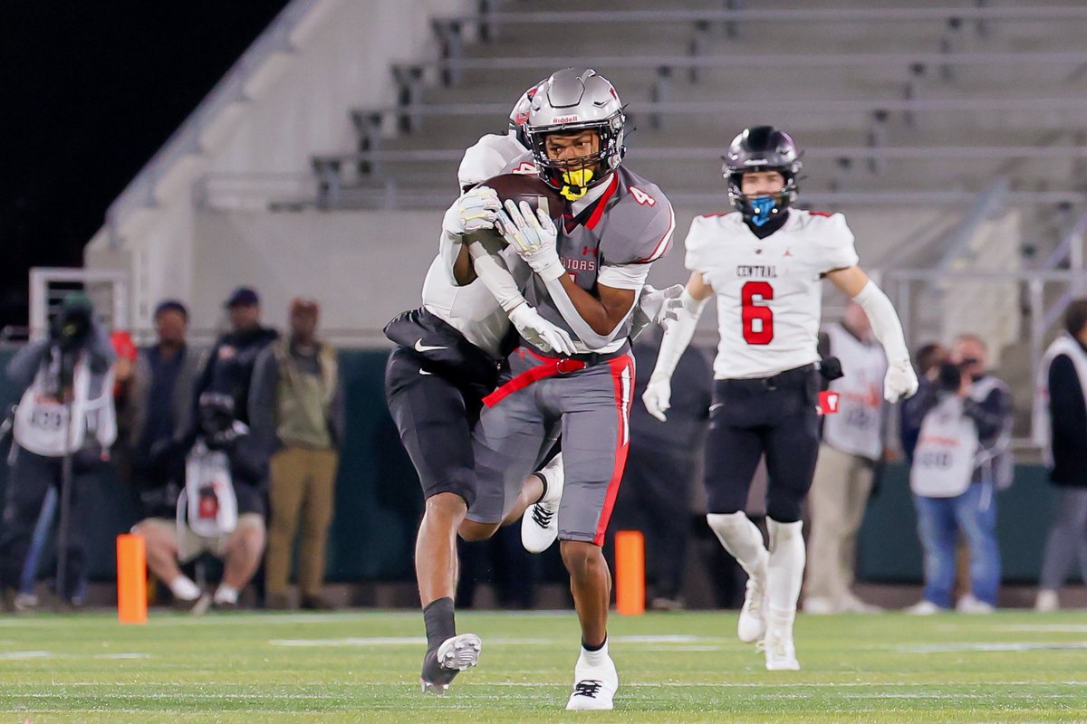 andrewtsimonson's tweet image. Thompson will once again have one of the most challenging schedules in the state as it faces national No. 4 Grayson and two strong in-state programs in Clay-Chalkville and Carver-Montgomery ahead of a loaded Region 3 slate.
Schedule Breakdown: shelbycountyreporter.com/2025/07/24/tho…