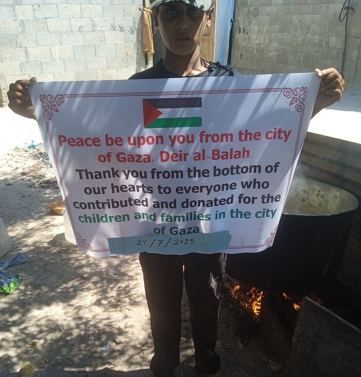 Hghi369713's tweet image. Good evening everyone. Thanks to God for your help and participation, we were able to provide a meal to the camp. In this famine that families and children are facing. Their children are starving.👇
chuffed.org/project/110595…