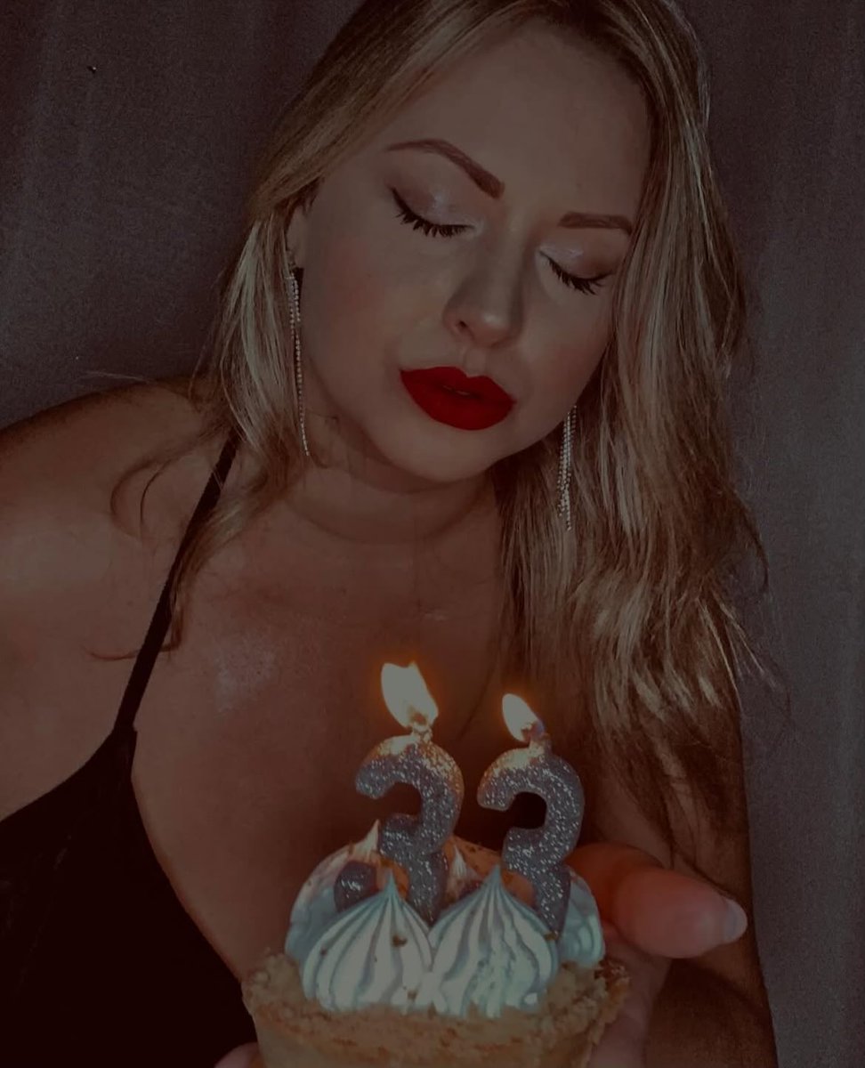 Bugün benim doğum günüm 🎂
Her beğeniyi hediyeniz sayıyorum 🥰