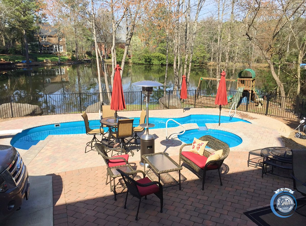 PoolscapesCLT's tweet image. Meanwhile at the lake…  The Oasis pool and the Sarasota spa fiberglass models.  #fiberglasspools #poolandspa