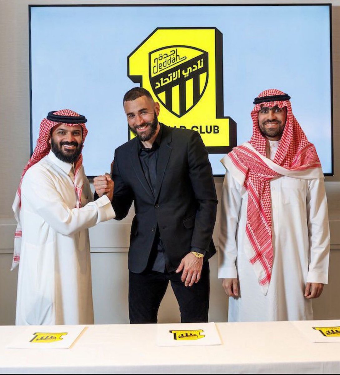 ittiten's tweet photo. ليست مجرد صورة. 🤔🤔

#الاتحاد https://t.co/mK2VSMORZm