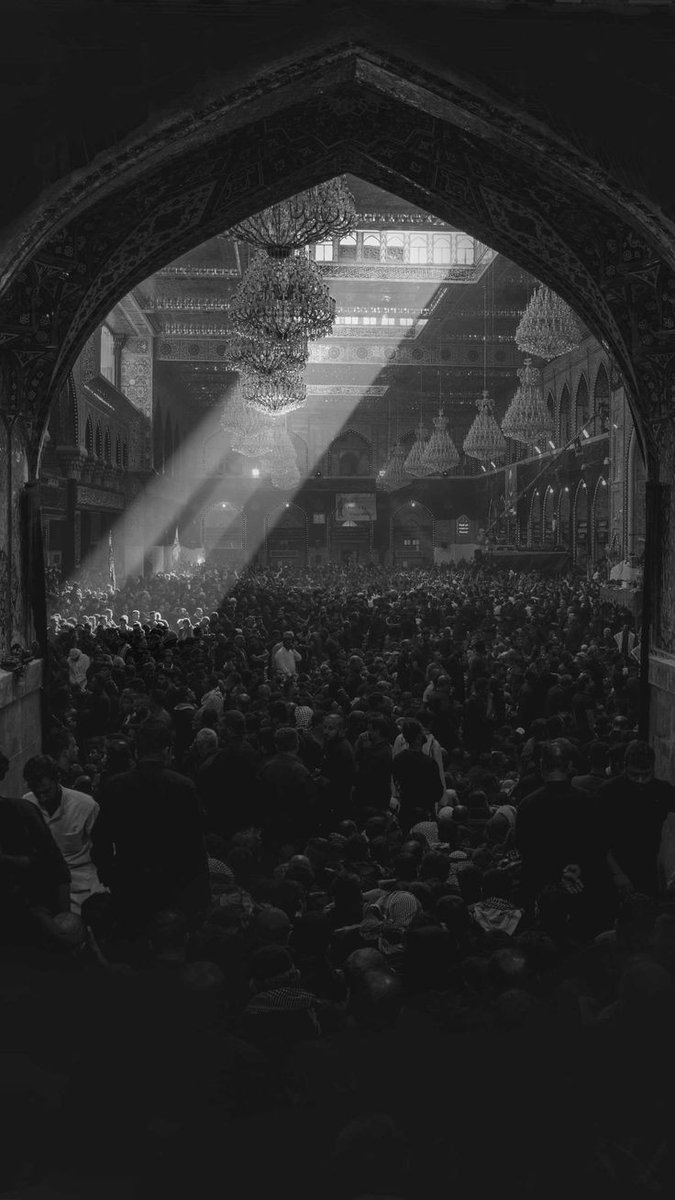 Alirezay77's tweet image. السلام علی الحسین
و علی علی بن الحسین
و علی اولاد الحسین
و علی اصحاب الحسین