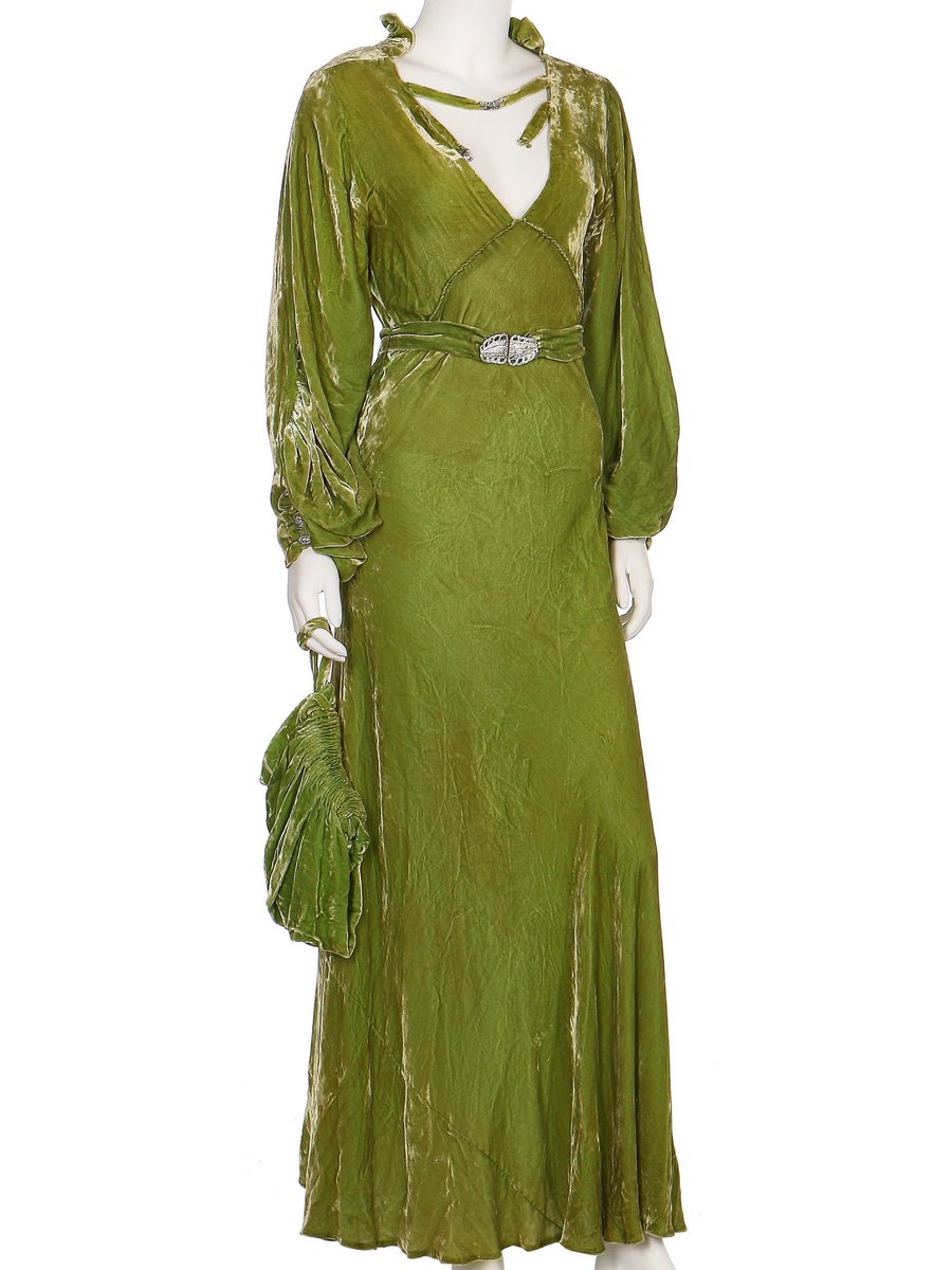Dr Kate Strasdin (@katestrasdin) on Twitter photo Such is the sheen of bias cut velvet that it almost appears like silver glistening on the surface. The #1930s gown includes a rhinestone clasp fixing the belt and a matching purse. Sold via <a href="/KerryTaylorAuct/">KerryTaylorAuctions</a> #fashionhistory Such is the sheen of bias cut velvet that it almost appears like silver glistening on the surface. The #1930s gown includes a rhinestone clasp fixing the belt and a matching purse. Sold via <a href="/KerryTaylorAuct/">KerryTaylorAuctions</a> #fashionhistory