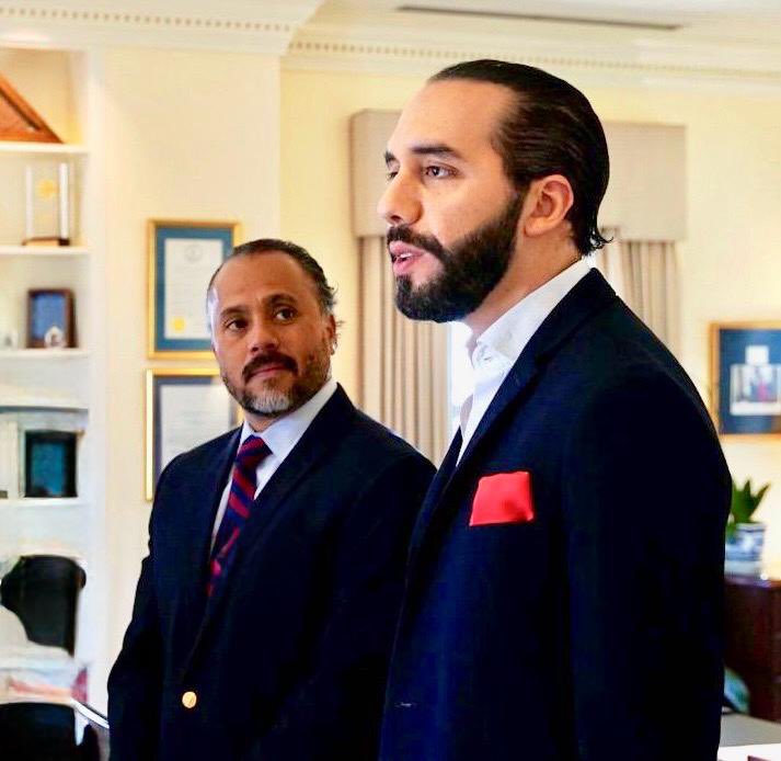ECastroES's tweet image. ¡Feliz cumpleaños, @nayibbukele! 

Hace años nos compartiste tu sueño de ser alcalde de un municipio pequeño y, como familia, creímos en ti desde el primer día. Apoyamos ese proyecto con el corazón, conociendo la visión, el carácter y la pasión que te mueven.

He sido testigo de…