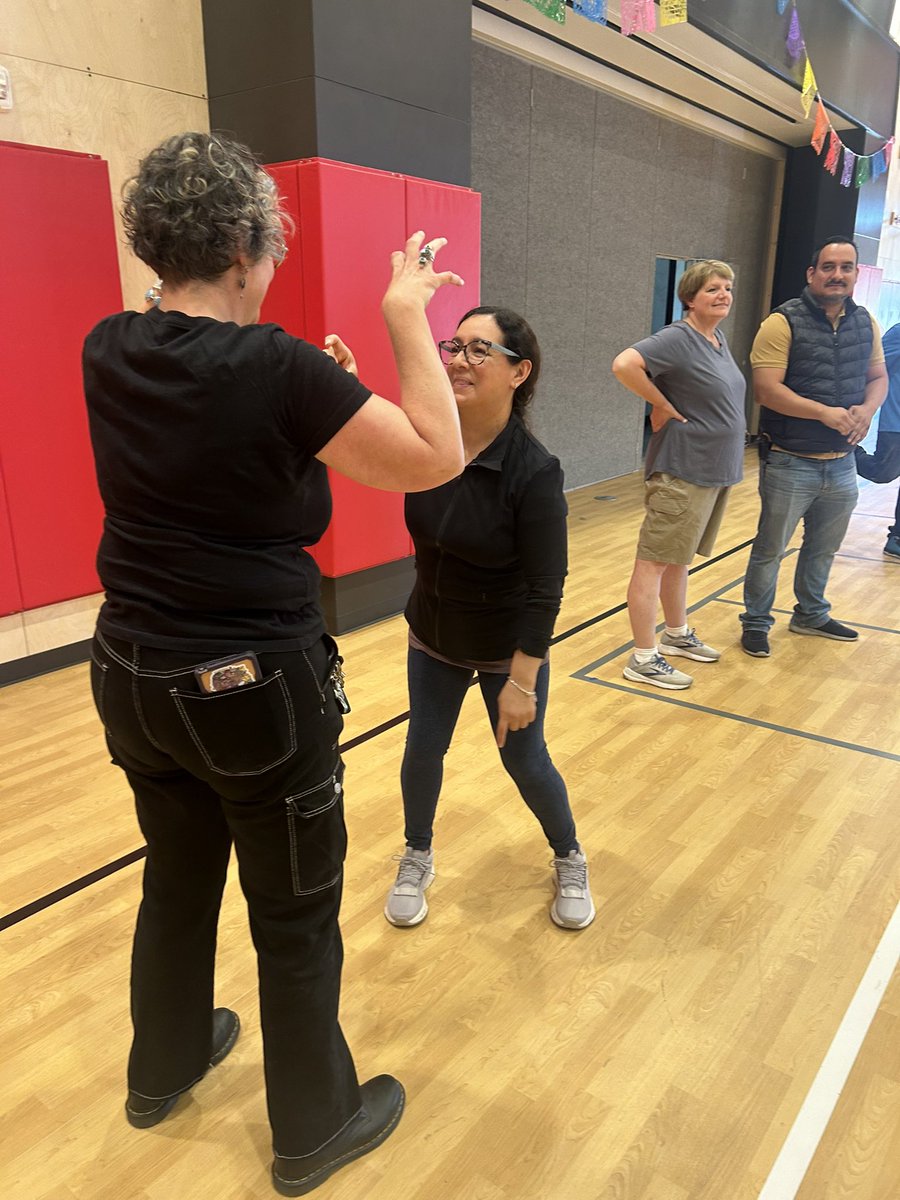 OWLanguage's tweet image. Bootcamp is a total experience and the most comprehensive training for proficiency and student directed learning 💛🙌🏼 Hands on, dynamic &amp;amp; interactive, this is just what you need to ignite your classroom this year! Join us this August!! owlanguage.com/owl-events/