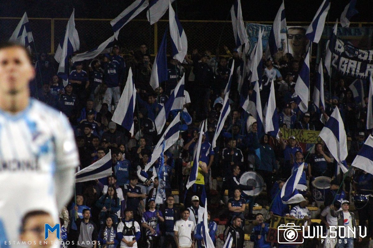 WilsonMillos's tweet image. Como está foto de anoche, al final ellos pasan, y los que siempre estan son los de atrás, los que hacen que este club siga, los que siempre estan enfocados.
