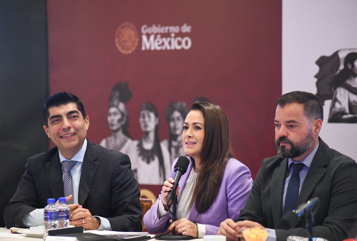 TereJimenezE's tweet image. INSTALACIÓN DEL COMITÉ PROMOTOR DE INVERSIONES DEL ESTADO DE AGUASCALIENTES
Esta mañana se llevó a cabo la instalación del Comité Promotor de Inversiones del Estado de Aguascalientes, un espacio estratégico donde trabajamos de manera coordinada con los tres niveles de Gobierno,…