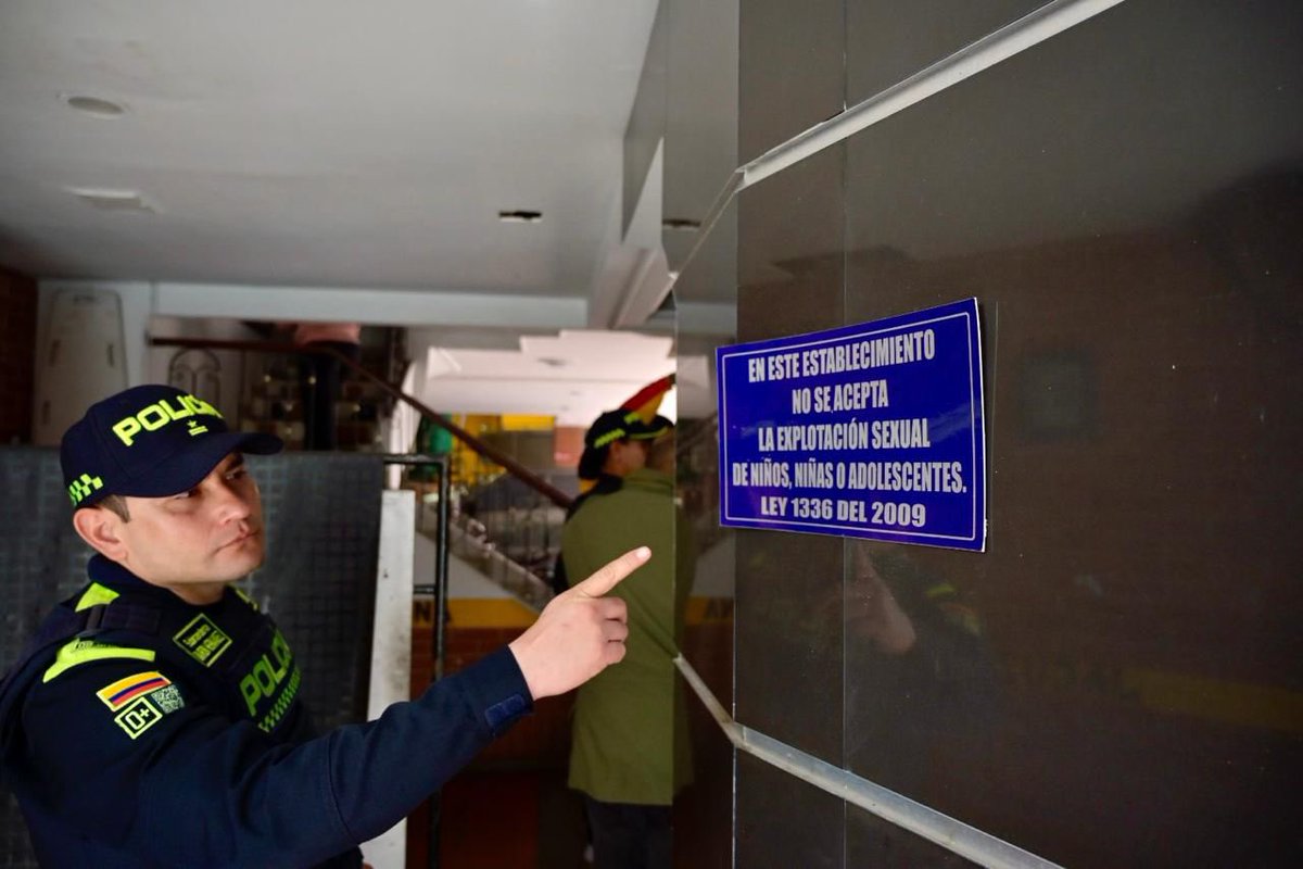 SeguridadBOG's tweet image. Un motel fue sellado en medio de una intervención en Kennedy para combatir la explotación sexual de niños, niñas y adolescentes.

Los operativos para evitar que menores de edad caigan en redes criminales se han venido reforzando en hoteles, hostales, plazas y centros de…