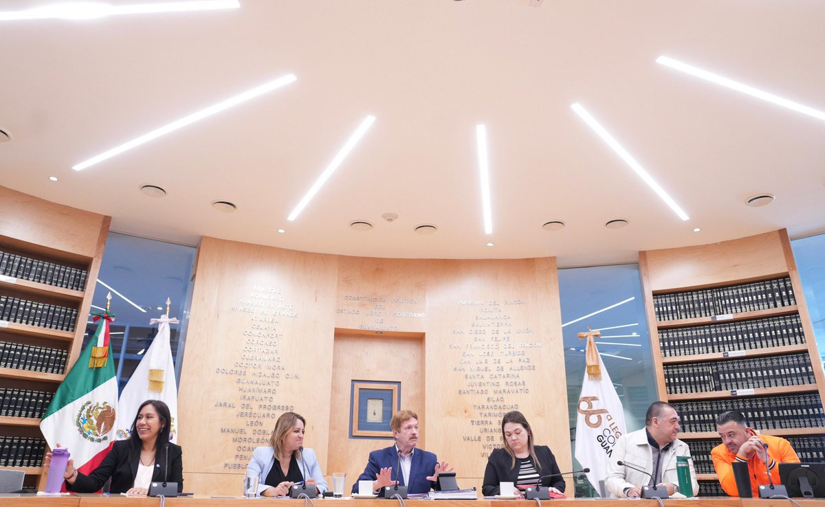 DiputadosPANGto's tweet photo. En el GPPAN sí cuidamos a la gente.

Desde las Comisiones de Gobernación y Atención a Migrantes trabajamos por una migración segura y ordenada, especialmente para niñas, adolescentes y mujeres. https://t.co/JBQHOmg21l