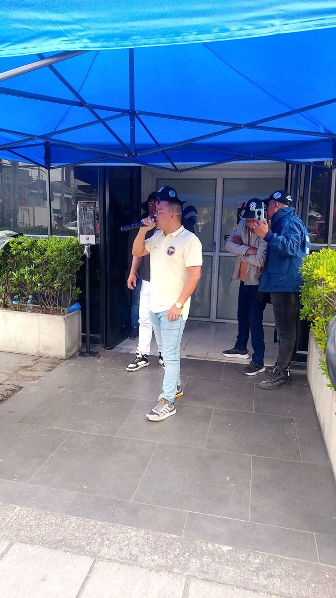 Por el derecho a los trabajadores?