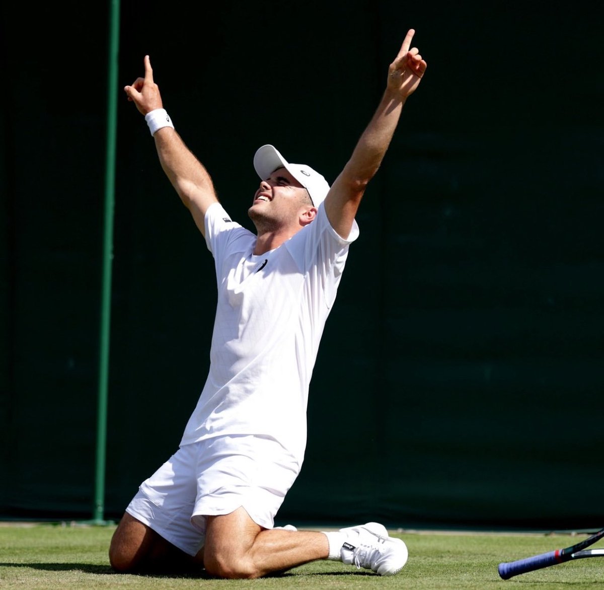 BritishTennisUp's tweet image. WHAT A WIN!!!!🔥🔥
Arthur Fery🇬🇧 gets an incredible win as he takes out 3rd seed and World Number 122 Alexander Blockx🇧🇪 6-4 6-3 to move into the quarter finals of the Cranbrook Challenger👏🏼👏🏼
So good to see his great form continue after coming back from injury🇬🇧💪🏼
📸@the_LTA