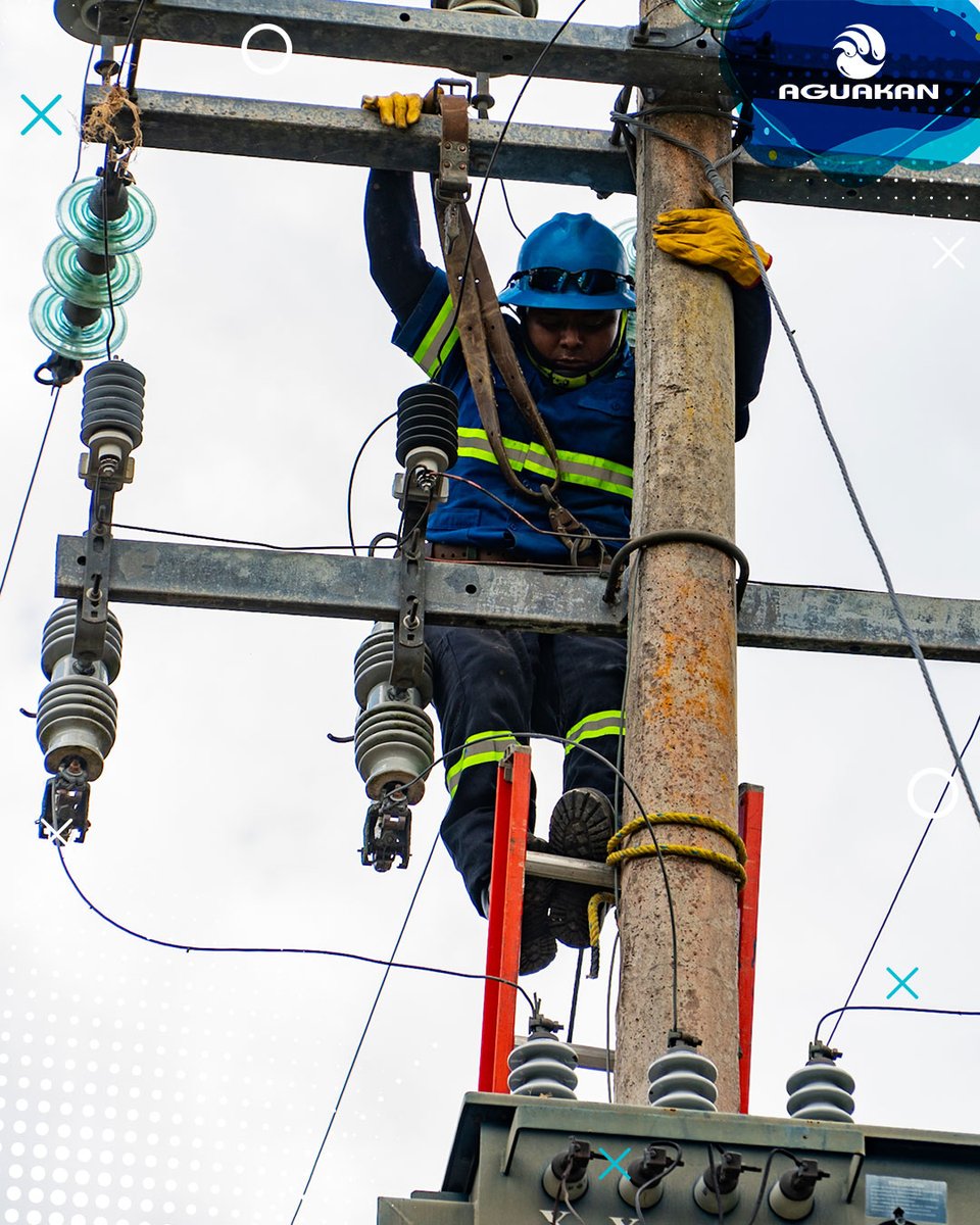 En Aguakan, nuestro equipo de Mantenimiento Electromecánico asegura que cada sistema funcione al 100%. Gracias a su labor técnica y especializada, el agua llega a tu hogar de forma continua y sin interrupciones. #CompromisoAguakan