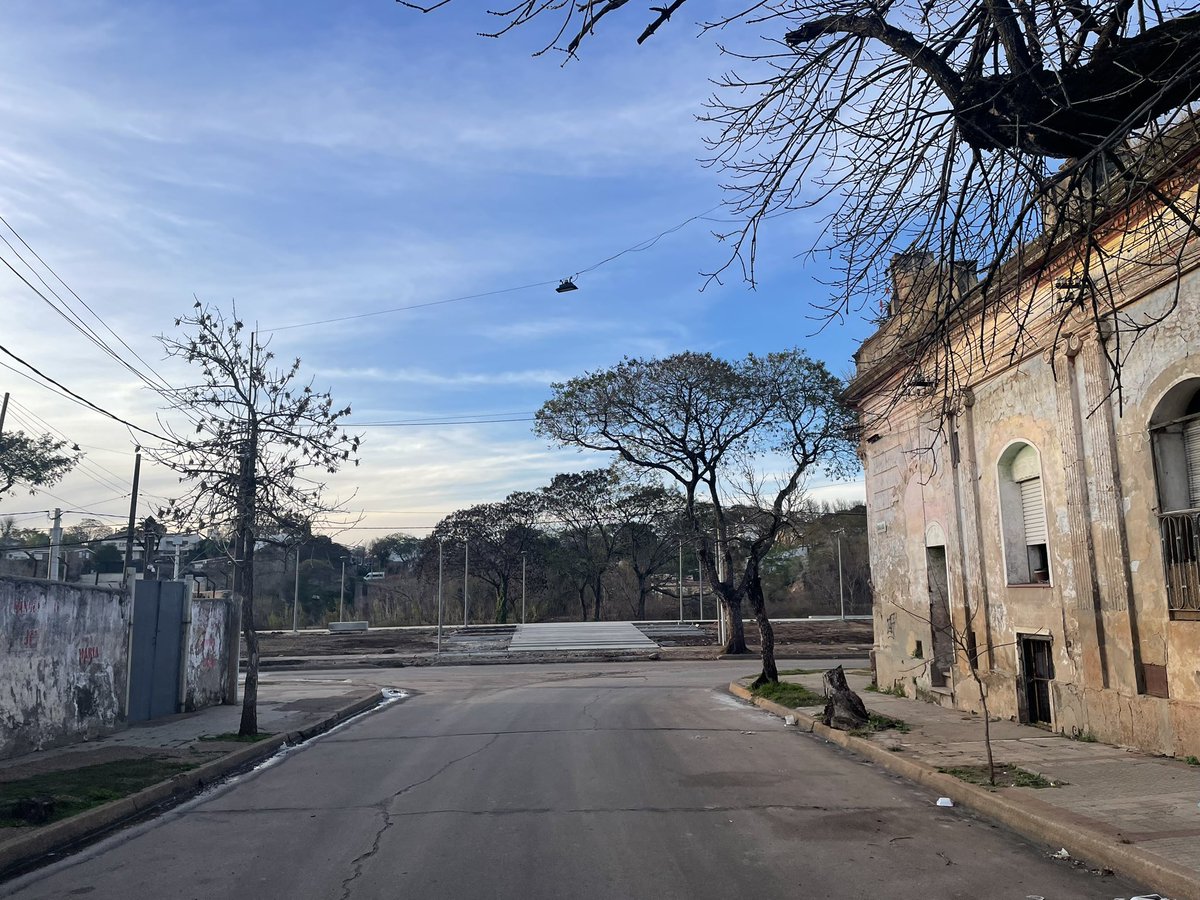 TejoMattioli's tweet image. Estoy participando de la presentación de resultados del proyecto binacional de “Adaptación al cambio climático en ciudades y ecosistemas costeros vulnerables del Río Uruguay”. En días a este parque lineal inundable (Sauzal) en Salto se le plantarán 100 árboles nativos