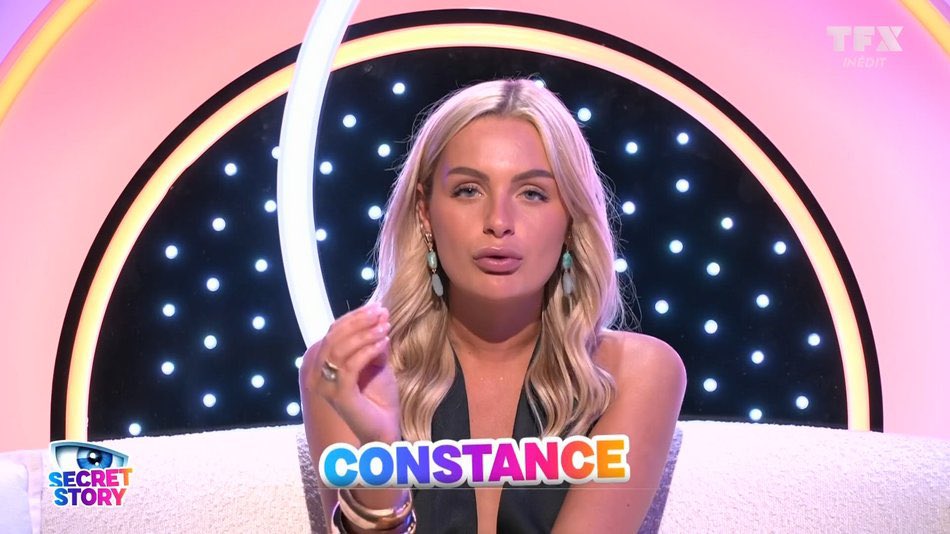 LeMagSecret's tweet image. Constance quitte l&apos;aventure au porte de la demi-finale

#SecretStory