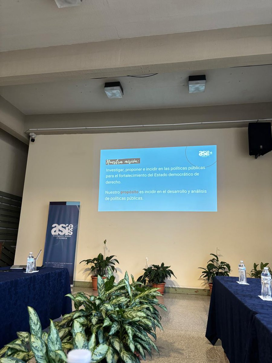 ASIES Guatemala (@asies_gt) on Twitter photo #Asíestuvo el módulo "Tanques de Pensamiento" del Programa de Formación en Realidad Nacional impartido por <a href="/ice_guate/">Instituto para la Competitividad Económica</a>. El programa brinda a jóvenes herramientas para analizar el funcionamiento político, económico, social e internacional del país. #Asíestuvo el módulo "Tanques de Pensamiento" del Programa de Formación en Realidad Nacional impartido por <a href="/ice_guate/">Instituto para la Competitividad Económica</a>. El programa brinda a jóvenes herramientas para analizar el funcionamiento político, económico, social e internacional del país.