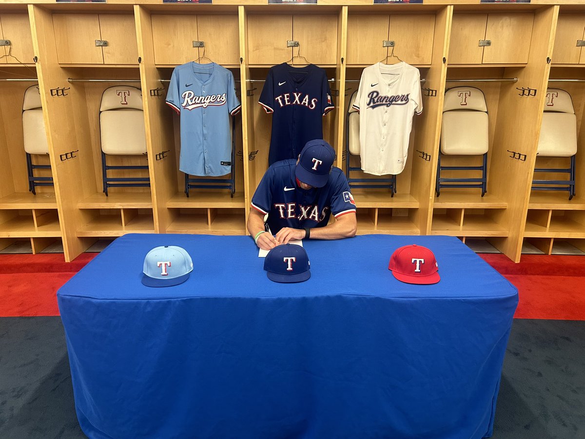 JackWheeler711's tweet image. Officially a Texas Ranger! ❤️💙@Rangers @TEXPlayerDev @WritingRangers