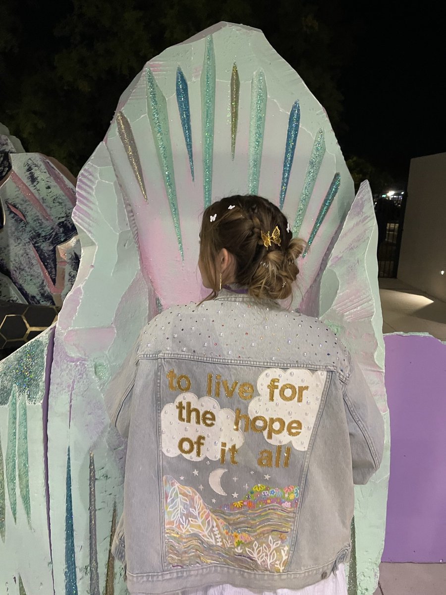 AHAJ_'s tweet image. do y’all mind if I share my pride and joy again for #5yearsoffolklore ?🥂✨💕 so grateful for this album because it inspired me to make silly things that sparkle for no reason, just for the joy of it! 🤍 ily @taylornation13 @taylorswift13