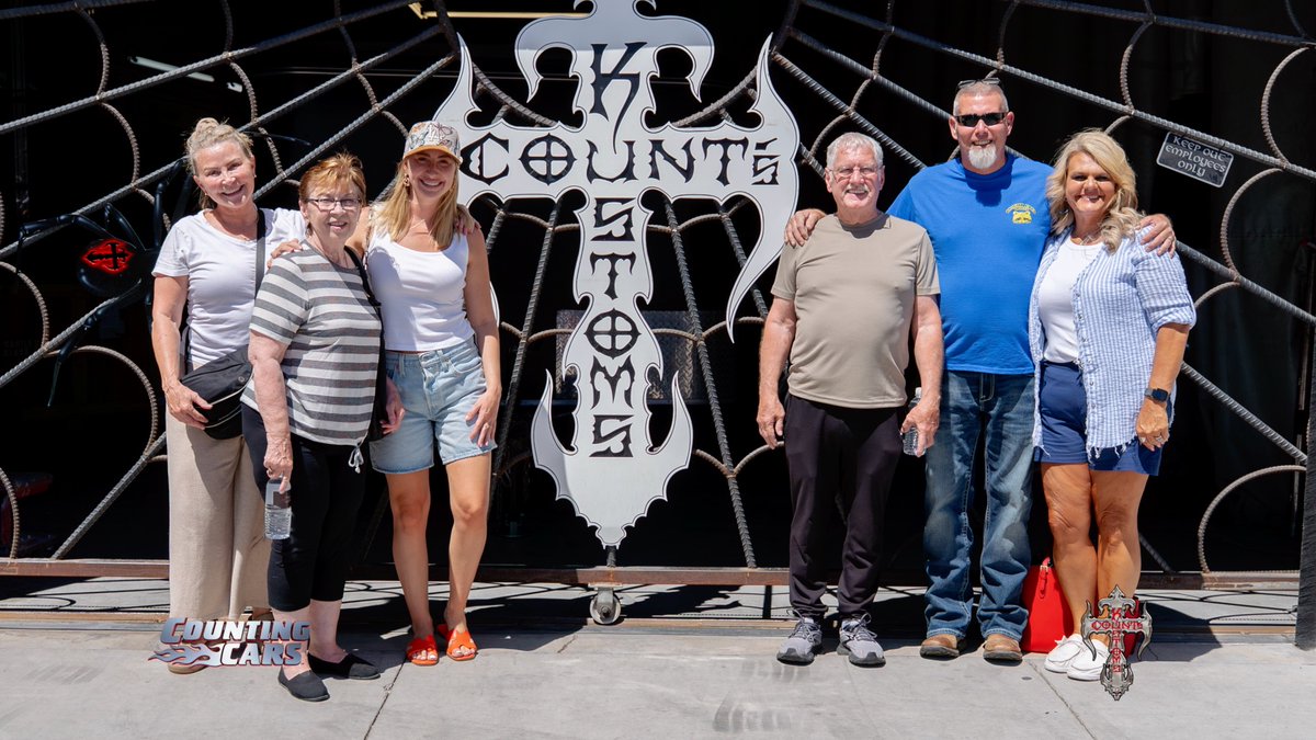 CountsKustoms's tweet image. Count’s Kustoms has the best fans in the world! They travel from all over to see @DannyCountKoker rides for free in Las Vegas. Bring your challenge coins or service patches too! Snap a pic in front of our iconic signage around the shop and snag some merch! Open 10a-4p every day.