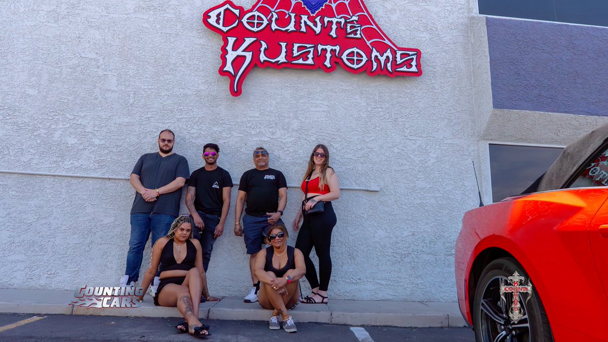 CountsKustoms's tweet image. Count’s Kustoms has the best fans in the world! They travel from all over to see @DannyCountKoker rides for free in Las Vegas. Bring your challenge coins or service patches too! Snap a pic in front of our iconic signage around the shop and snag some merch! Open 10a-4p every day.