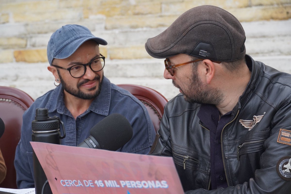 BecerraGabo's tweet image. Estamos grabando “Navegantes”, el #podcast de la @LigaSaludTrans. La #LeyIntegralTrans no es un favor, es una exigencia. Fue construida por un movimiento amplio y diverso, entre parches con voz propia y con dignidad. No se traguen las mentiras: ¡Esto es por la vida, y la vida se…