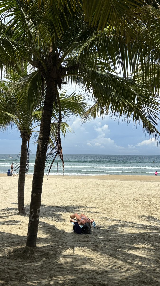 갸루키티와 함께🌺🫰🏿💕
5월 말을 최근.. 이라고 해도 될까요