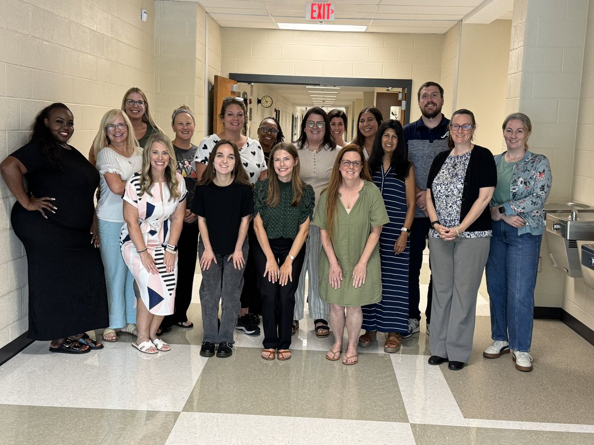 DyannaMotes's tweet image. NTA is a wrap! We had a blast working with these New to Cobb teachers! I can’t believe this was my 8th year as an Instructor. 🤯 I hope they walked away feeling excited about the year ahead! @PickettsMillES #cobbNTA2025 #lovetoleadhere