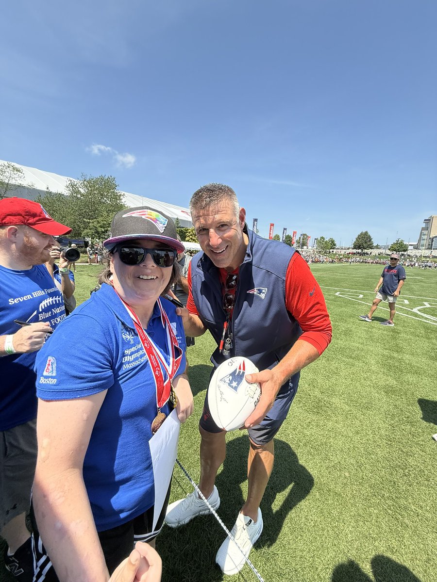 jessicalappin13's tweet image. Fun day with @SpOlympicsMA at @Patriots training camp today. Great seeing my friend @SchoolerBrenden and new coach and new players. Thank you @SpOlympicsMA