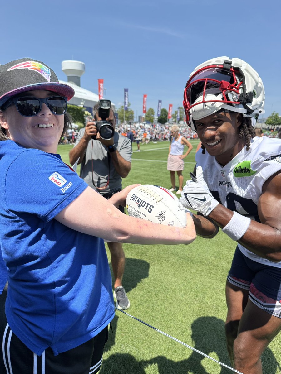 jessicalappin13's tweet image. Fun day with @SpOlympicsMA at @Patriots training camp today. Great seeing my friend @SchoolerBrenden and new coach and new players. Thank you @SpOlympicsMA