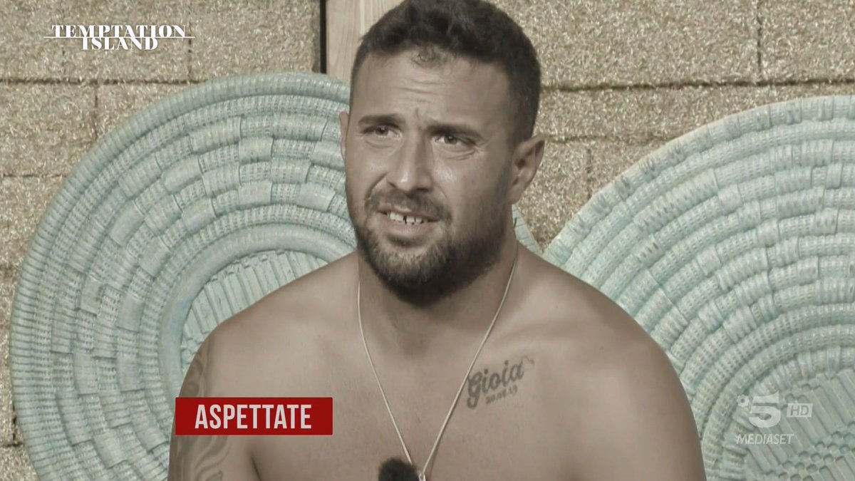 heythreshold's tweet image. gli spot della secchezza mai casuali!  ⚰️

#temptationisland