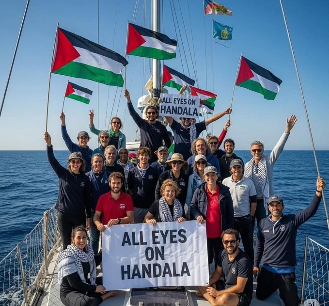Uluslarası Özgürlük Filosu Koalisyonu Türkiye Temsilcisi Beheşti İsmail Songür'den çağrı:

▪️"Bir saat kadar önce Hanzalanın yakınlarında droneler görüntülendi.Geminin iletişim sistemi biraz önce karartıldı. Gemideki uydu telefonlarınında sinyali kayboldu. Hanzala Gemisi