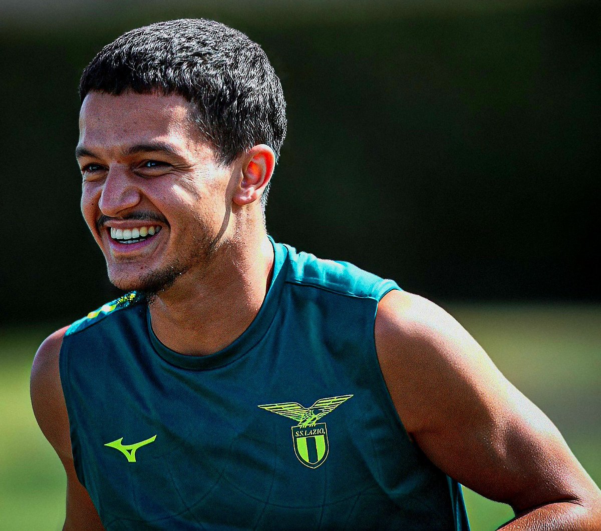 Maurizio #Sarri 🎙 "I like Reda #Belahyane, he handles the ball very well.  In about a month i will tell you if he can be a mezzala." #Lazio